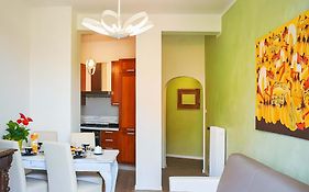 Red & Blu Apartments
